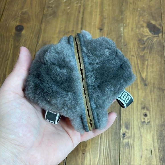 Ugg fluff yeah gray baby slippers size 2/3 - Picture 4 of 7